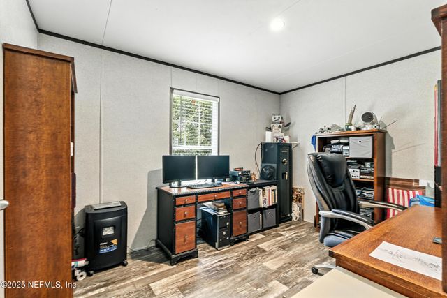211 KNIGHT BOXX Road, Middleburg, FL 32068