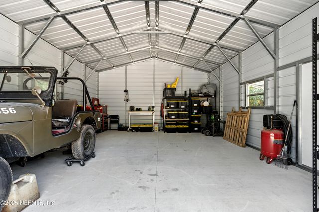 211 KNIGHT BOXX Road, Middleburg, FL 32068