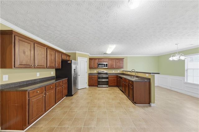4693 Shaded Oak Lane, Forest Park, GA 30297