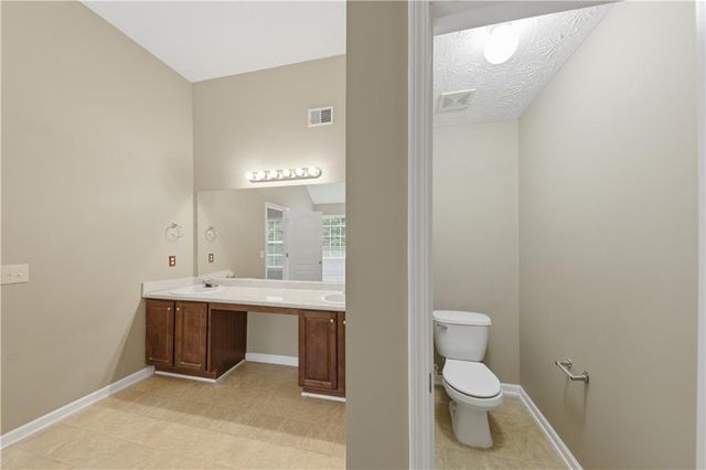 4693 Shaded Oak Lane, Forest Park, GA 30297