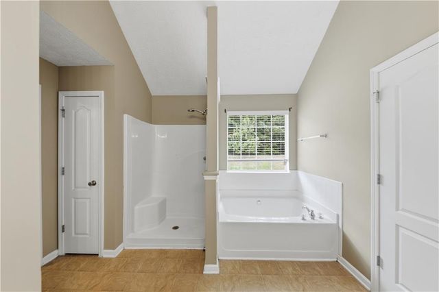 4693 Shaded Oak Lane, Forest Park, GA 30297