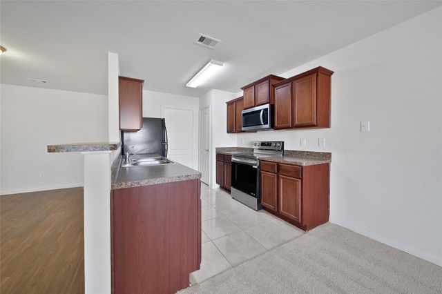 12122 Trawler Place, Texas City, TX 77568