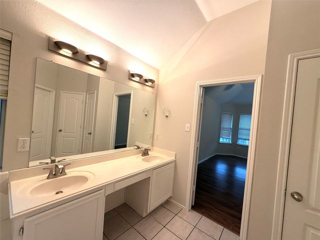 11112 Amber Valley Drive, Frisco, TX 75035
