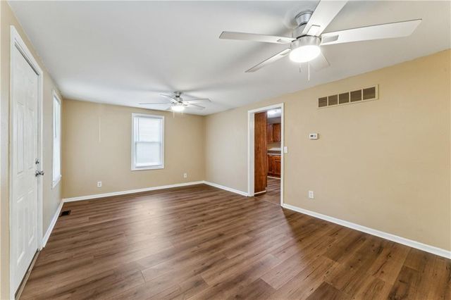 11432 E 17TH Street, Independence, MO 64052