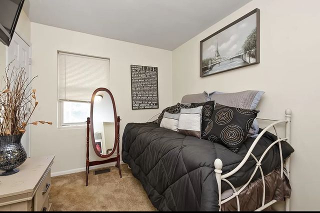 8816 S Constance Avenue, Chicago, IL 60617