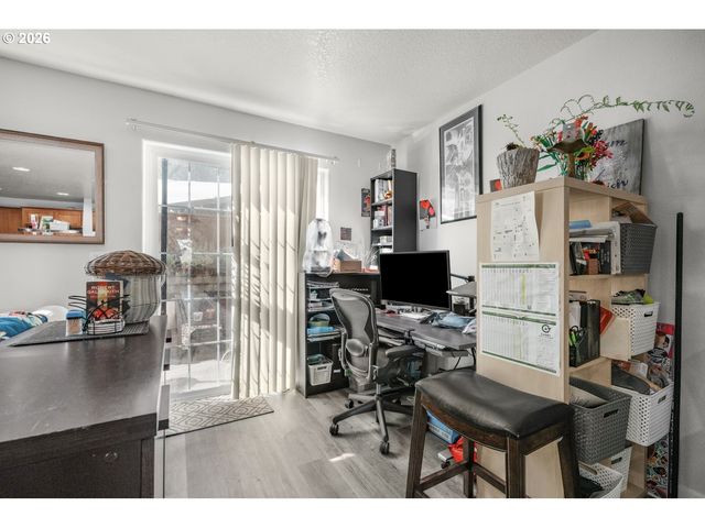 870 Nw 3RD Ave, Canby, OR 97013