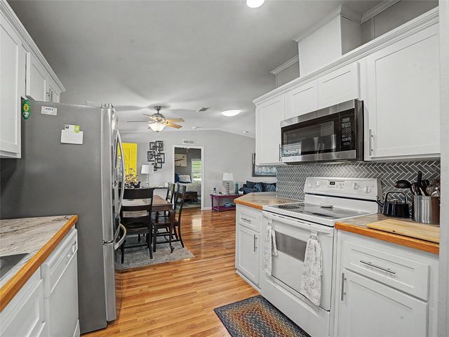 37513 CAMPO AVENUE, Zephyrhills, FL 33541
