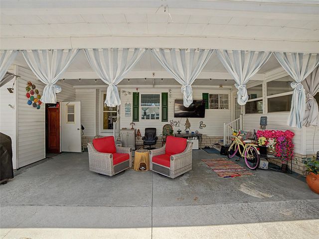37513 CAMPO AVENUE, Zephyrhills, FL 33541