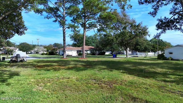 104 A Chestnut Drive, Beaufort, NC 28516