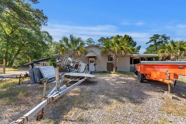 5770 Scott White Road, Hollywood, SC 29449