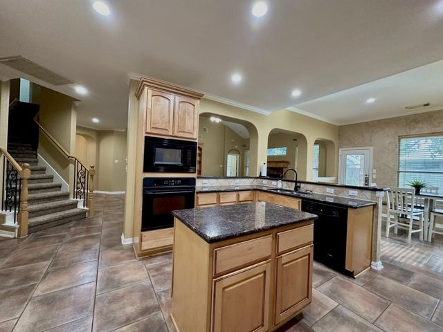 11608 Summer Moon Drive, Pearland, TX 77584