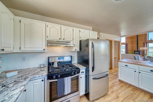 895 Acorn Road, Cotopaxi, CO 81223