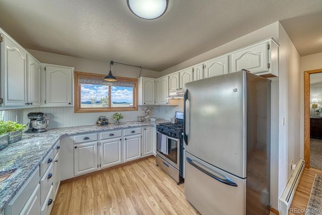 895 Acorn Road, Cotopaxi, CO 81223