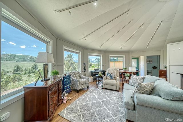 895 Acorn Road, Cotopaxi, CO 81223