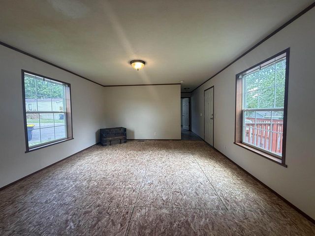 38 Fawn Drive, Wisconsin Dells, WI 53913