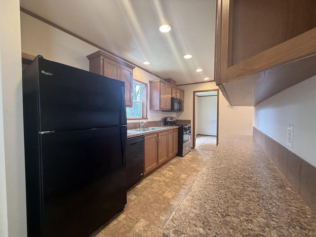 38 Fawn Drive, Wisconsin Dells, WI 53913
