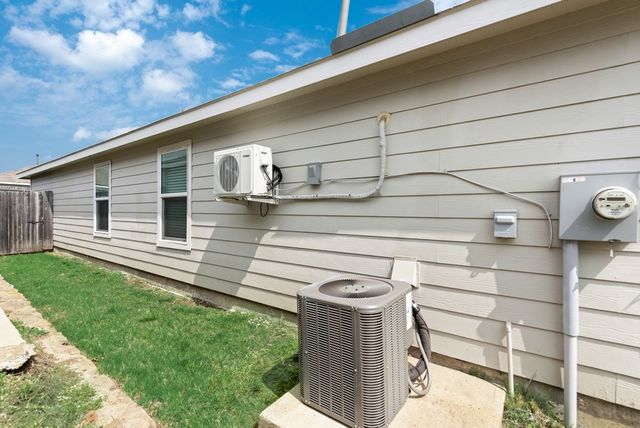 1806 Barrie Way, Crandall, TX 75114