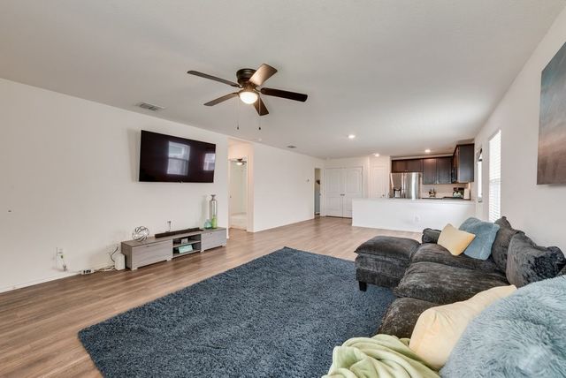 1806 Barrie Way, Crandall, TX 75114