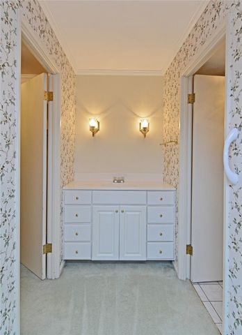 201 Grant St 606, Sewickley, PA 15143