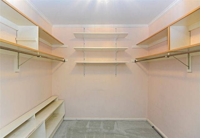 201 Grant St 606, Sewickley, PA 15143