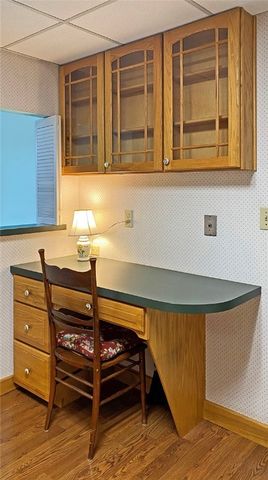 201 Grant St 606, Sewickley, PA 15143