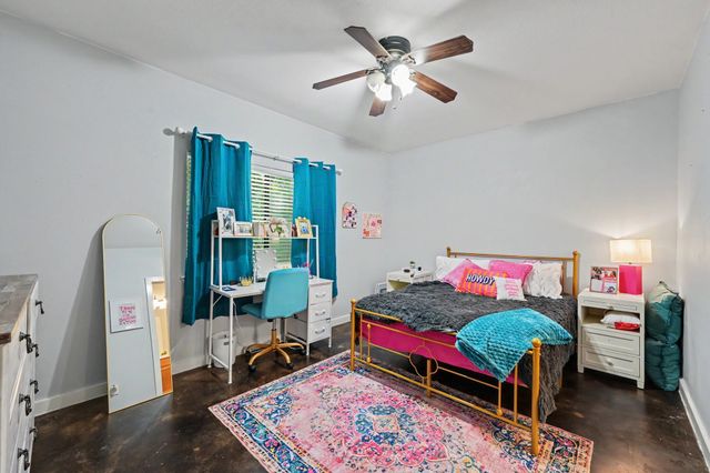 3122 Molly Drive, Huntsville, TX 77340