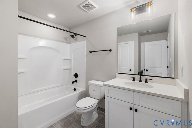 8207 Excaliber Pl, North Chesterfield, VA 23237