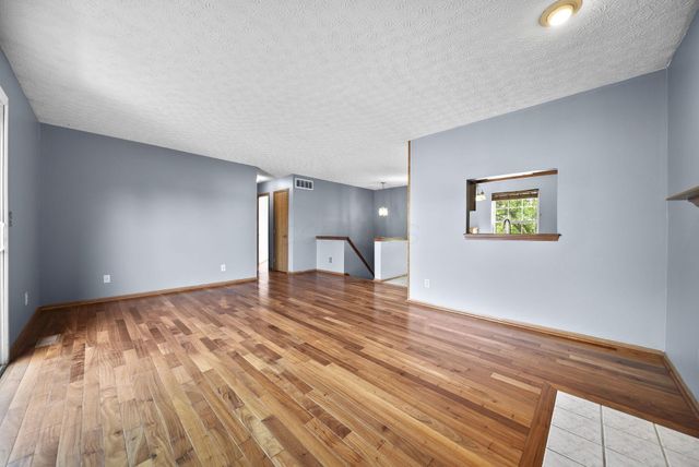 974 Esther Drive, Columbus, OH 43207