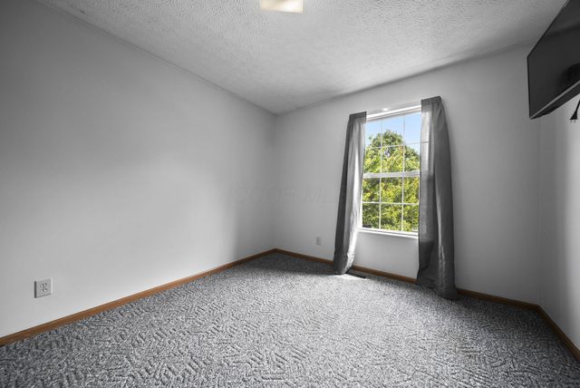 974 Esther Drive, Columbus, OH 43207