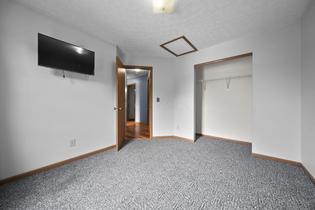 974 Esther Drive, Columbus, OH 43207