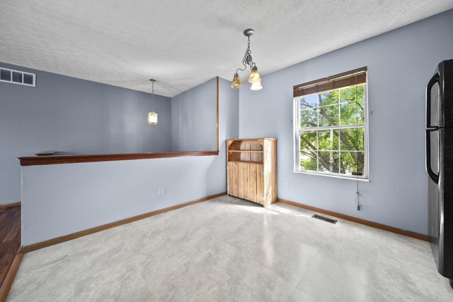 974 Esther Drive, Columbus, OH 43207
