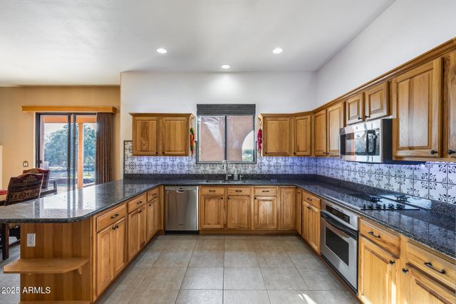 6227 E WINDSTONE Trail, Cave Creek, AZ 85331