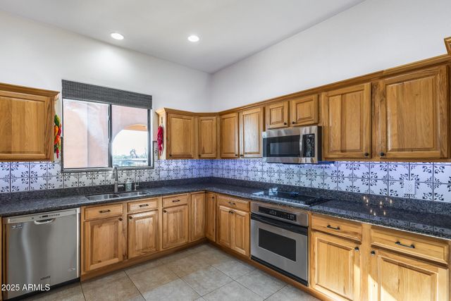 6227 E WINDSTONE Trail, Cave Creek, AZ 85331