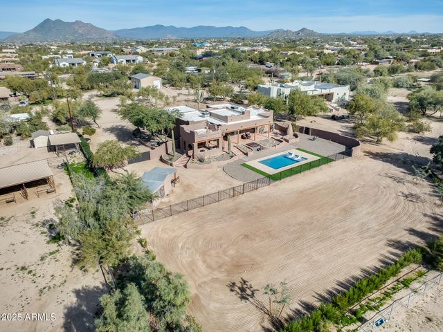 6227 E WINDSTONE Trail, Cave Creek, AZ 85331