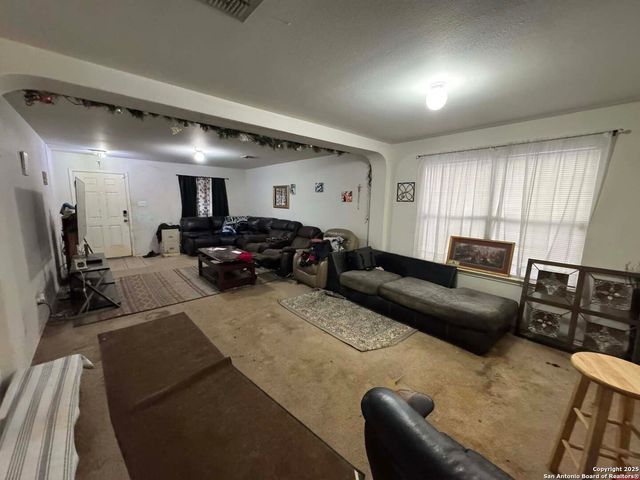 7359 Lyia, San Antonio, TX 78252