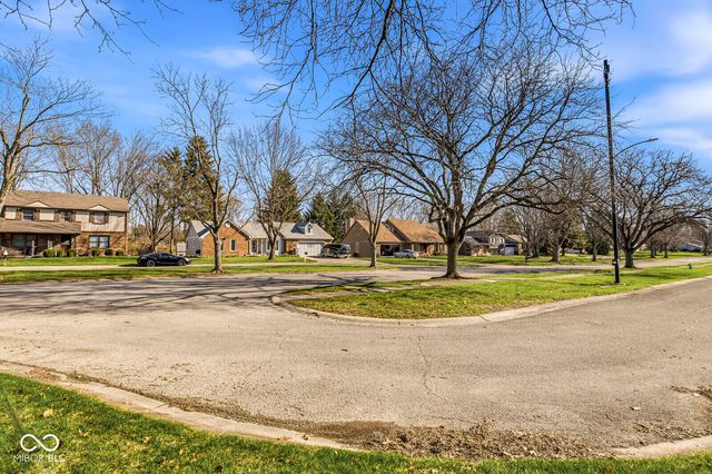 2809 Amherst Street, Indianapolis, IN 46268