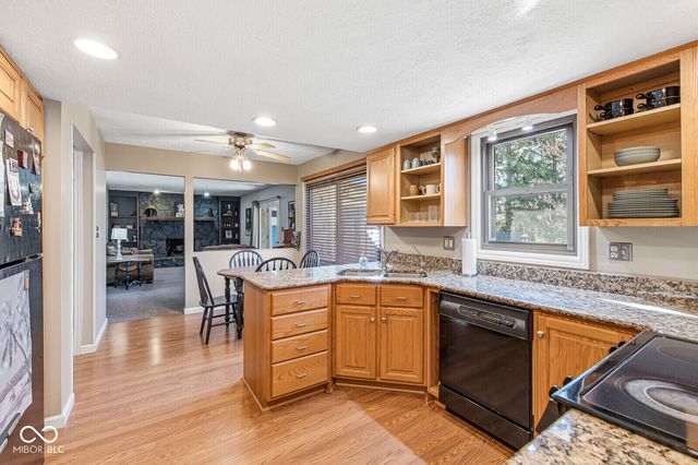 2809 Amherst Street, Indianapolis, IN 46268