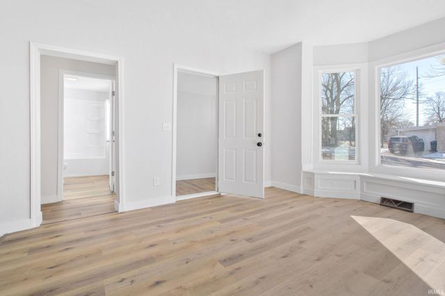 903 Mcpherson Street, Elkhart, IN 46514