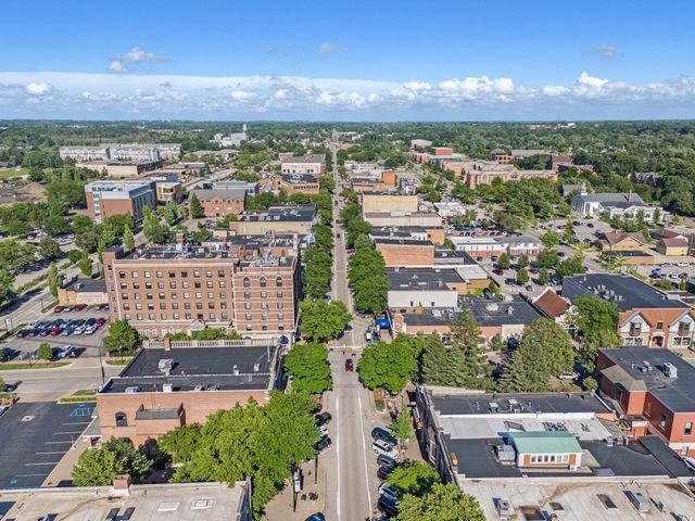 159 S River Avenue 504, Holland, MI 49423