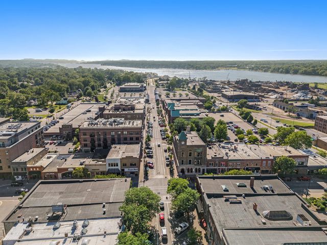 159 S River Avenue 504, Holland, MI 49423