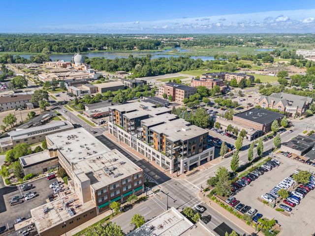 159 S River Avenue 504, Holland, MI 49423
