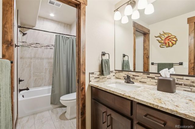16499 Essex Road S, Platteville, CO 80651