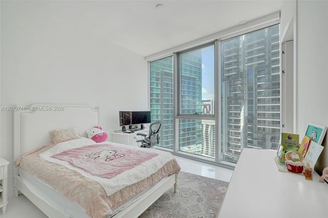 300 Biscayne Boulevard Way 3304C, Miami, FL 33131
