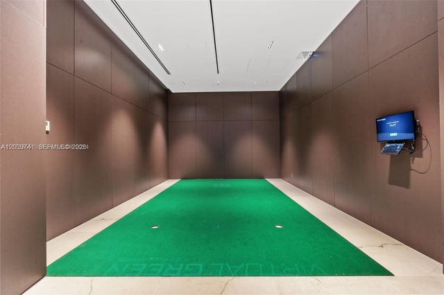 300 Biscayne Boulevard Way 3304C, Miami, FL 33131