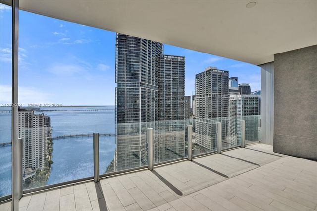 300 Biscayne Boulevard Way 3304C, Miami, FL 33131