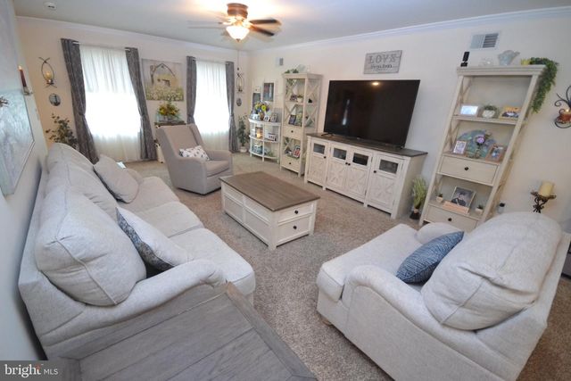 38 VELLA LA VELLA LN, Egg Harbor Township, NJ 08234