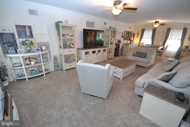 38 VELLA LA VELLA LN, Egg Harbor Township, NJ 08234