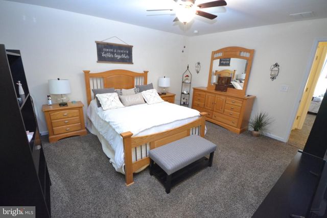 38 VELLA LA VELLA LN, Egg Harbor Township, NJ 08234