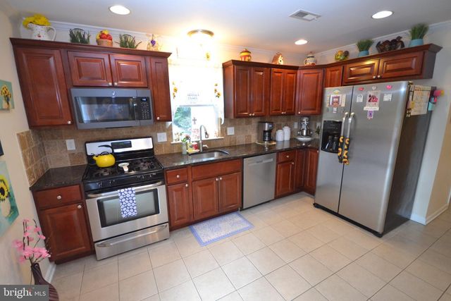 38 VELLA LA VELLA LN, Egg Harbor Township, NJ 08234