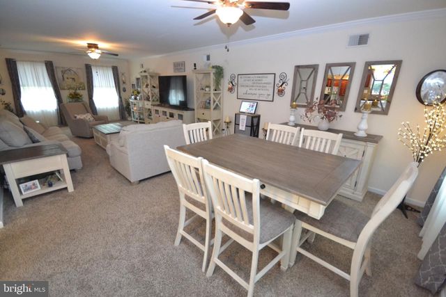38 VELLA LA VELLA LN, Egg Harbor Township, NJ 08234